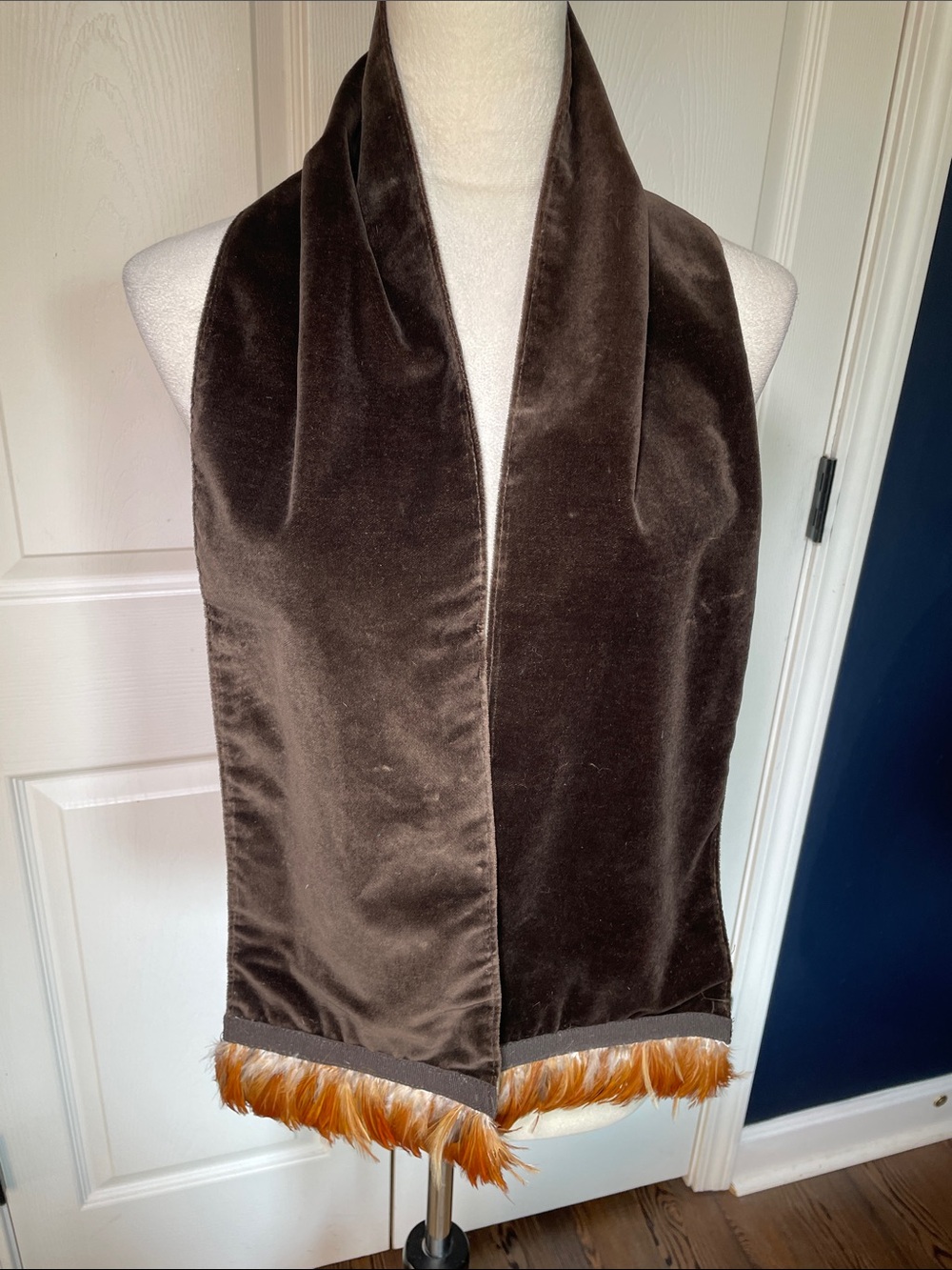VTG Dennis Basso Velvet Stole Scarf Made in Italy Brown Feather Trim Wrap Luxury